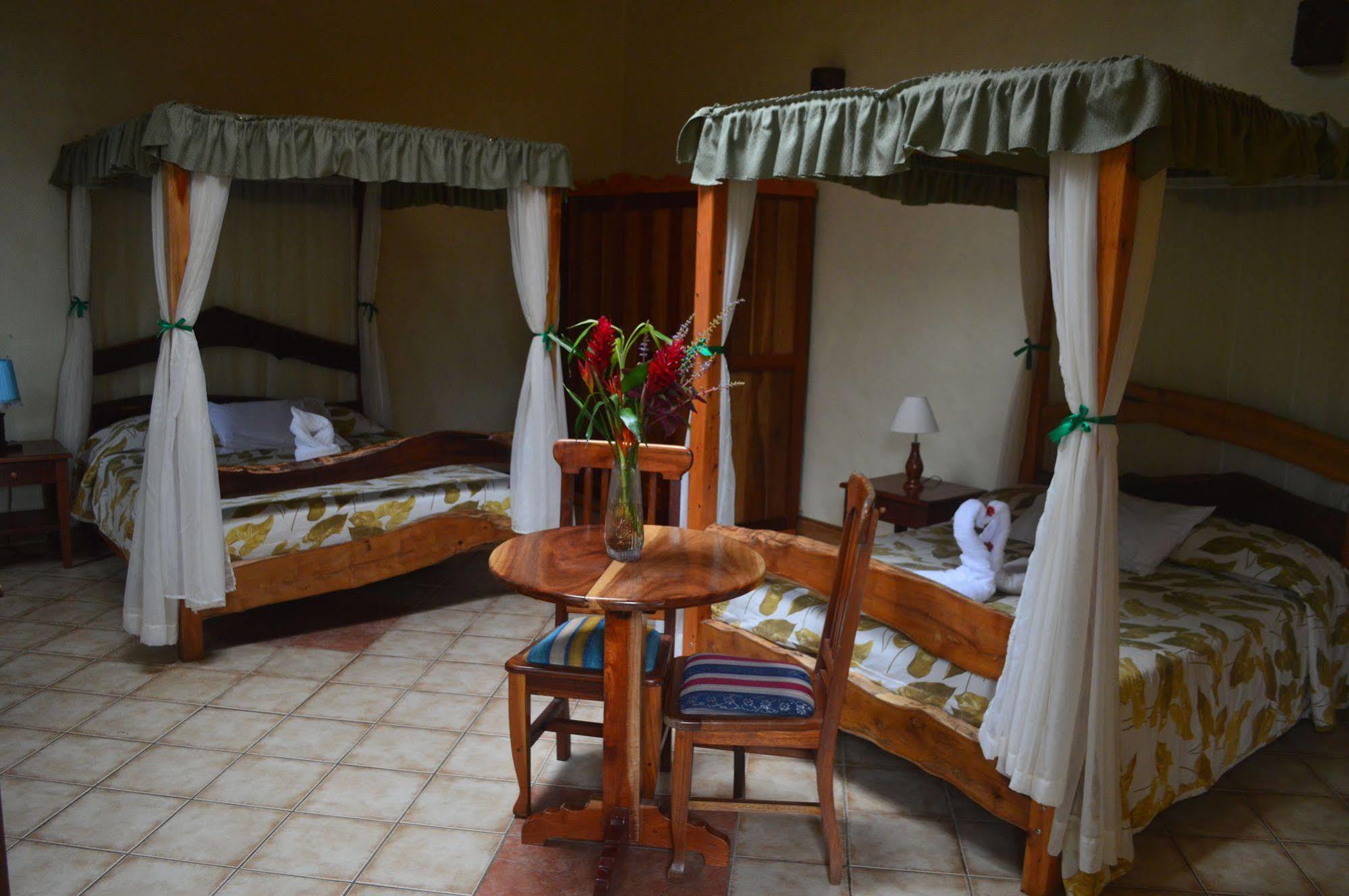Hotel Claro De Luna Monteverde Екстер'єр фото